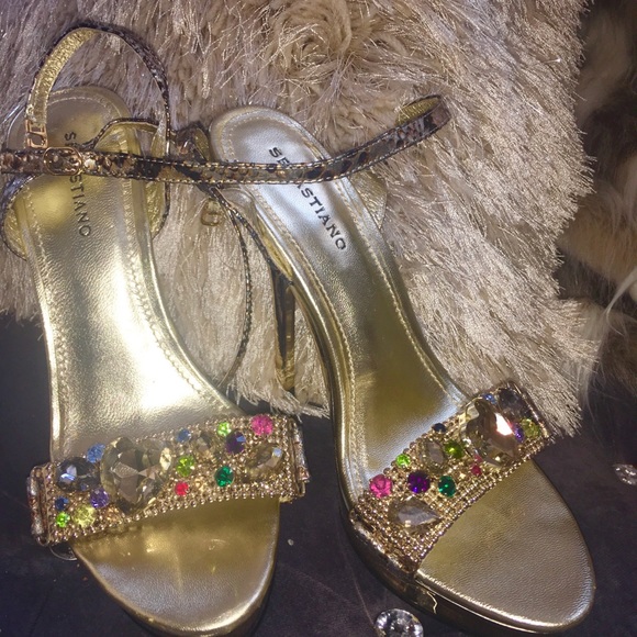 Gold JEWELED crystal sandals gold heels crystals - Picture 3 of 8